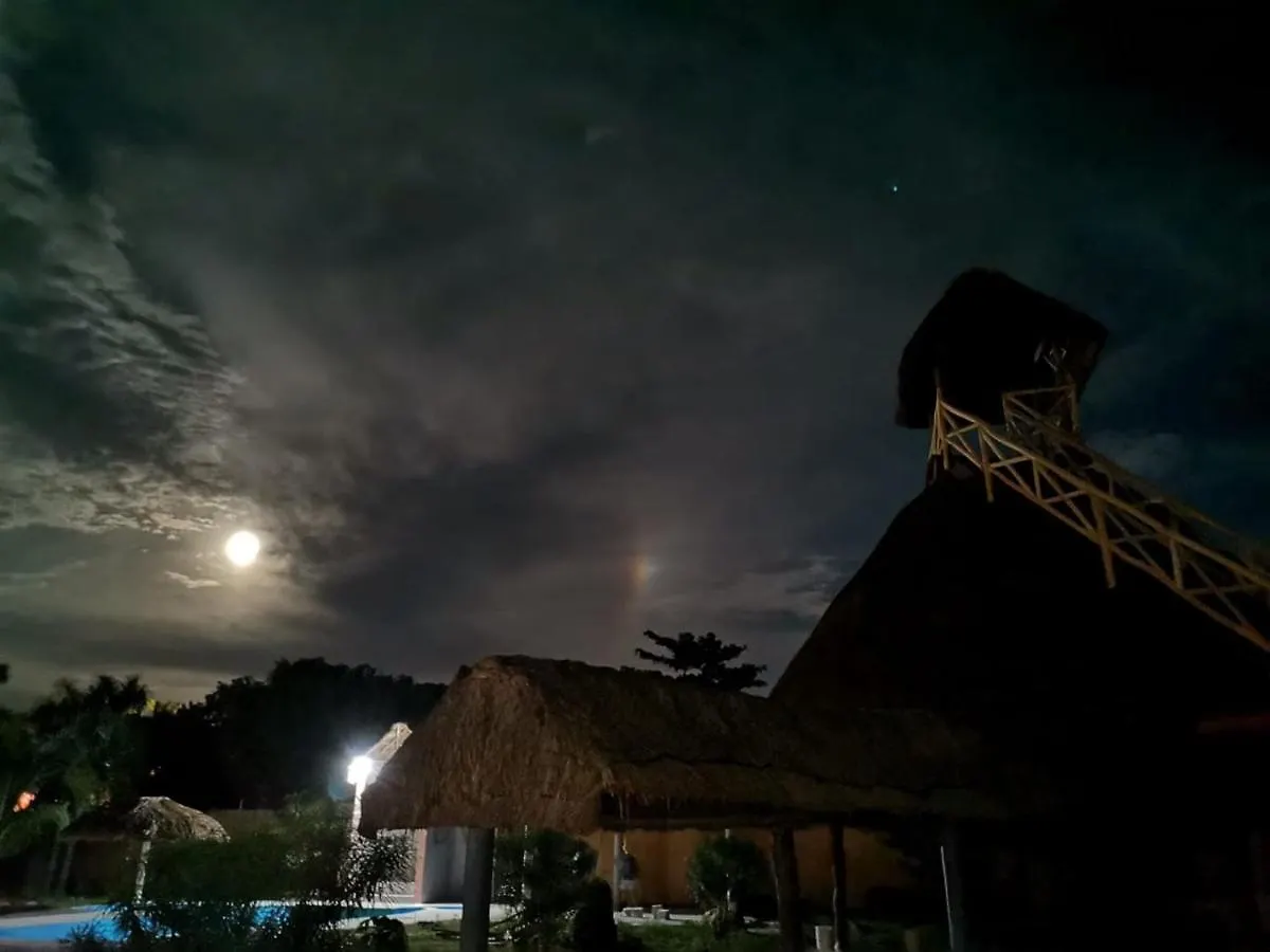 Pensión Nikté Estancia y Jardin Hotel Puerto Morelos México